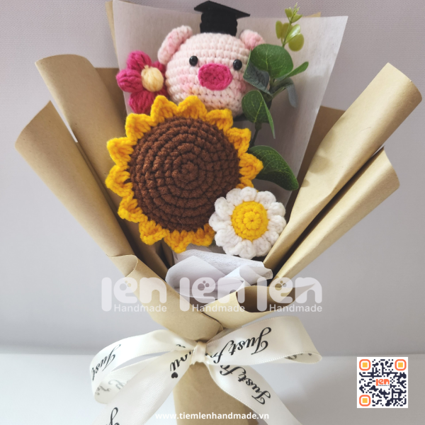 Bó hoa len tốt nghiệp sẵn tại Tiệm Len Handmade